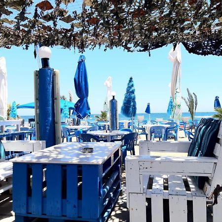 The Pervoli Studio - Pool - Close To Beach Larnaca Bagian luar foto