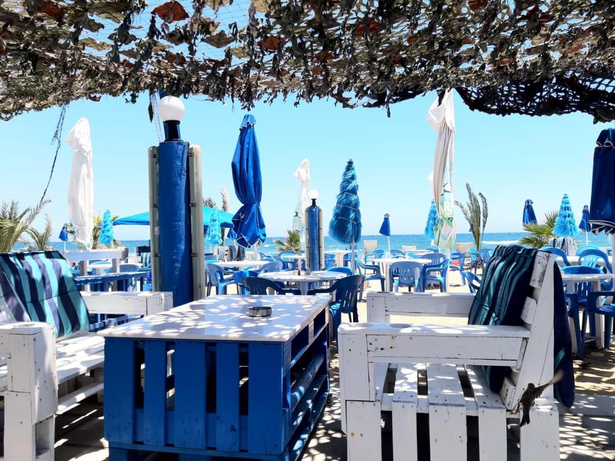 The Pervoli Studio - Pool - Close To Beach Larnaca Bagian luar foto