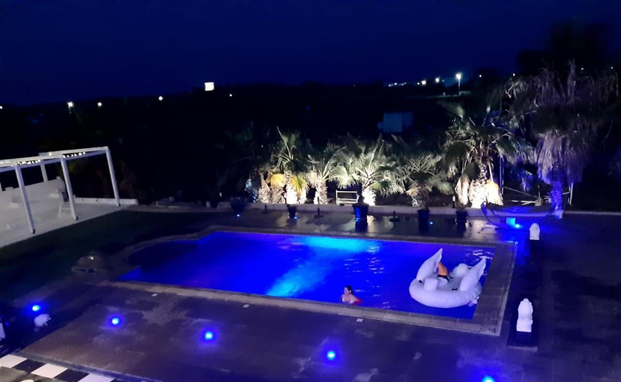 The Pervoli Studio - Pool - Close To Beach Larnaca Bagian luar foto